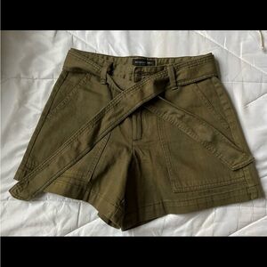 Banana Republic Cargo Shorts Green Relaxed Fit